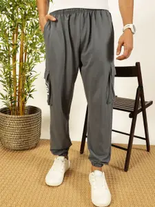 Thomas Scott Men Printed Relaxed Fit Mid Rise Cargo Joggers