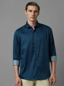 Louis Philippe Sport Men Spread Collar Floral Printed Cotton Slim Fit Casual Shirt