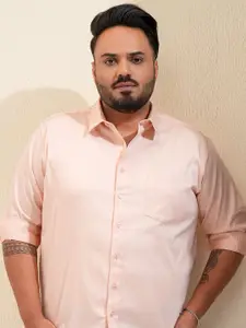 HIGHLANDER Men Spread Collar Solid Casual Shirt