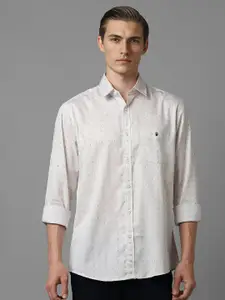 Louis Philippe Sport Men Spread Collar Micro Ditsy Printed Cotton Slim Fit Casual Shirt