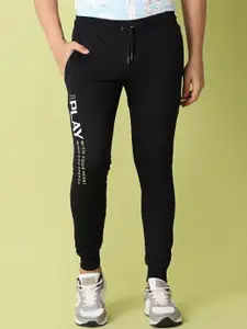 V-Mart Men Printed Cotton Mid Rise Joggers