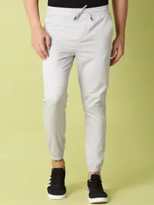V-Mart Men Mid-Rise Regular Fit Joggers Trousers