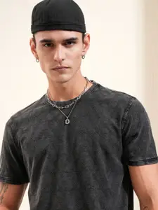 HIGHLANDER Men Self Design Round Neck Cotton T-shirt