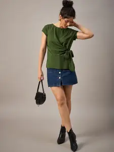 The Roadster Lifestyle Co Round Neck Side Knot Top