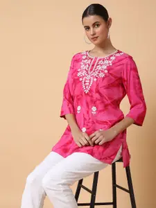 SHOWOFF Floral Yoke Design Chikankari Chikankari Kurti