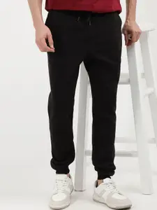 Tommy Hilfiger Men Mid-Rise Regular Fit Jogger