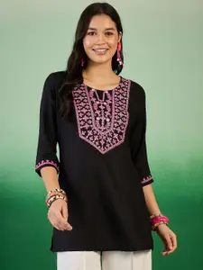 Sangria Women Floral Embroidered Side Slits Short Kurti