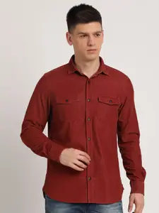 Turtle Men Relaxed Solid Pocket Detailing Cotton Slim Fit Casual Shirt