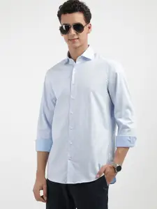 Calvin Klein Jeans Men Spread Collar Solid Cotton Casual Shirt