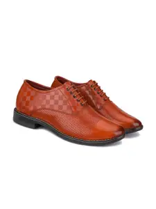 BERSACHE Men Textured Leather Derbys