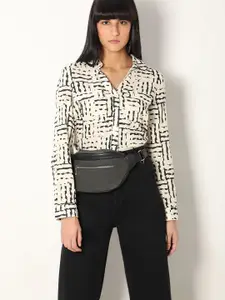 Vero Moda Women Spread Collar Abstract Printed Cotton Casual Shirt