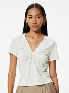 Koton Women Solid V-Neck T-Shirt
