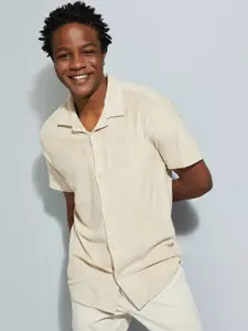 max URB_N Men Textured Resort Collar Lounge Shirt