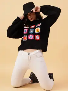 Velvery Women Pullover with Applique Detail