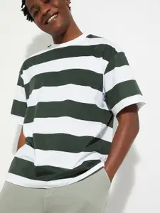 max URB_N Men Striped Oversized T-shirt
