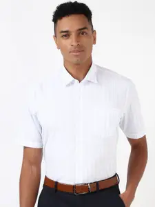 Peter England Men Spread Collar Grid Tattersall Checked Polycotton Formal Shirt