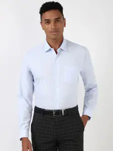 Peter England Men Spread Collar Solid Polycotton Formal Shirt