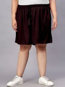 Indietoga Women Plus-Size Solid Shorts