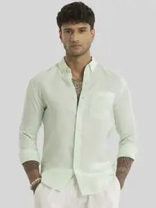 Snitch Men Smart Slim Fit Solid Button-Down Collar Casual Shirt