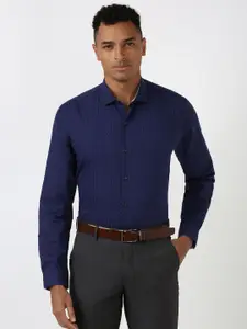 Peter England Men Spread Collar Micro Ditsy Printed Polycotton Slim Fit Formal Shirt