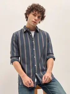 THE BEAR HOUSE Men Spread Collar Vertical Striped Cotton Slim Fit Casual Shirt