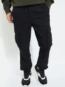 Max Urb_N Men Relaxed Fit Solid Cargo Joggers