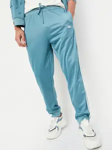 max Men Mid Rise Regular Fit Joggers