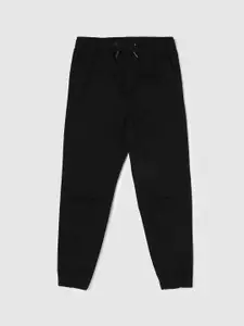 max Boys Mid Rise Regular Fit Joggers