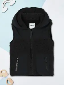 max Boys Colourblocked Polyester Longline Padded Jacket