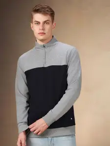Dennis Lingo Men Colourblocked Sweatshirt