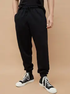Kappa Men Cotton Slim Fit Mid-Rise Joggers