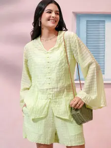 Tokyo Talkies Green Self Design V-Neck Long Sleeve Top With Shorts