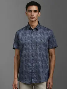 Louis Philippe Sport Men Slim Fit Opaque Printed Casual Shirt