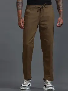 The Roadster Lifestyle Co Men Relaxed Fit Trousers