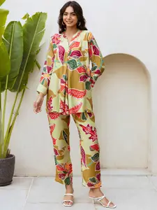 HUKUM Floral Printed Mandarin Collar Three-Quarter Sleeves Pure Silk Top With Trouser