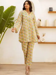 HUKUM Floral Printed V-Neck Long Sleeves Pure Cotton Top With Trouser