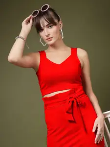 Oomph! Women Sweetheart Neck Crop Top