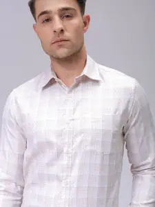 The Indian Garage Co. X Luxe Men Spread Collar Checked Slim Fit Formal Shirt