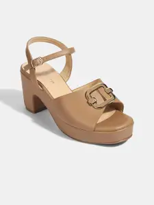 LEMON & PEPPER Women Buckled Block Heel Sandals