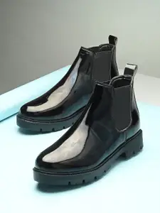 The Roadster Lifestyle Co Women Round Toe Chealsea Boots