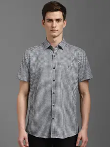 Louis Philippe Sport Men Pure Cotton Slim Fit Checked Casual Shirt