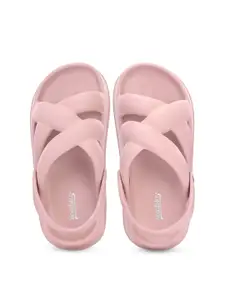 The Roadster Lifestyle Co Women Casual Clog Flip Flops