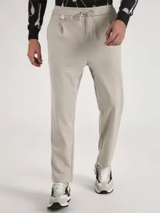 Banana Club Men Mid-Rise Relaxed Korean Trousers