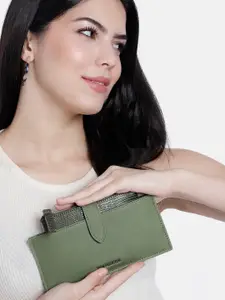 Van Heusen Women Zip Around Wallet