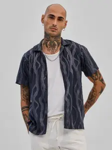 Snitch Men Smart Slim Fit Printed Casual Shirt