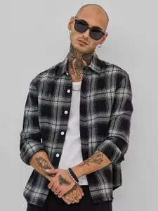 Snitch Men Smart Slim Fit Checked Casual Shirt