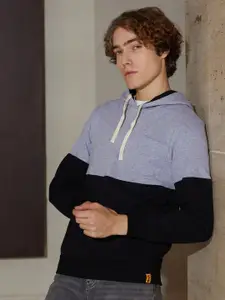 Campus Sutra Men Colourblocked Cotton Sweatshirt