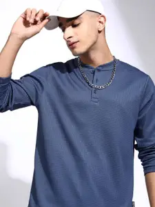HIGHLANDER Textured Relaxed Fit Henley Neck T-shirt