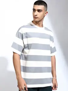 HIGHLANDER Men Striped Drop-Shoulder Sleeves T-shirt
