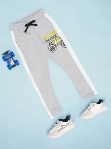 Pantaloons Junior Boys Printed Mid-Rise Cotton Track Pants